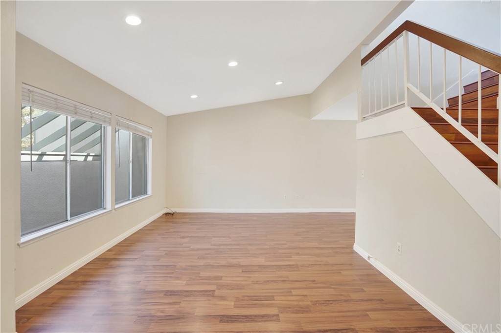 item-image-4-realtor-inventory